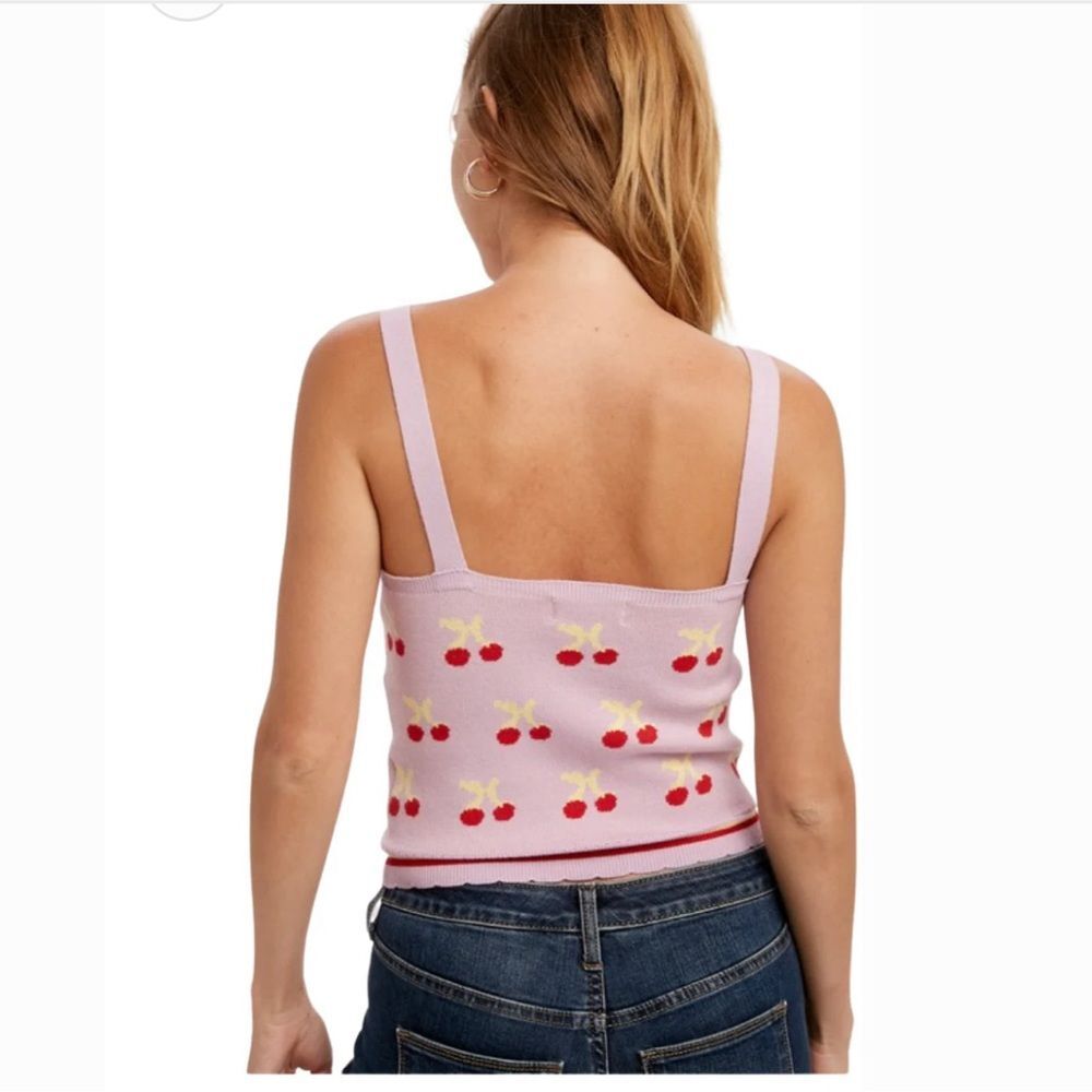 Listicle cherry top tank sweater medium nwt - Picture 5 of 5
